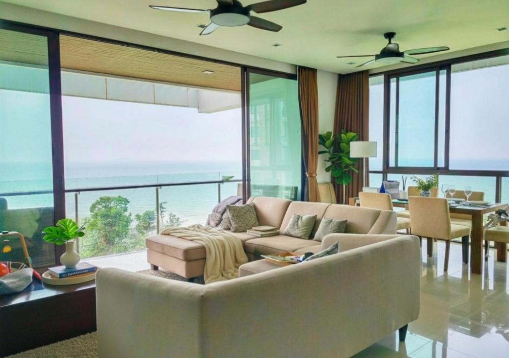 Beach Penthouse