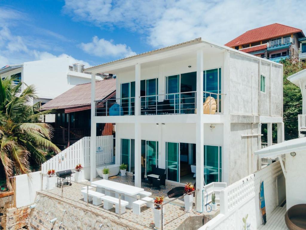 Phaladise Beach Villa at Phala Beach Ban Chang