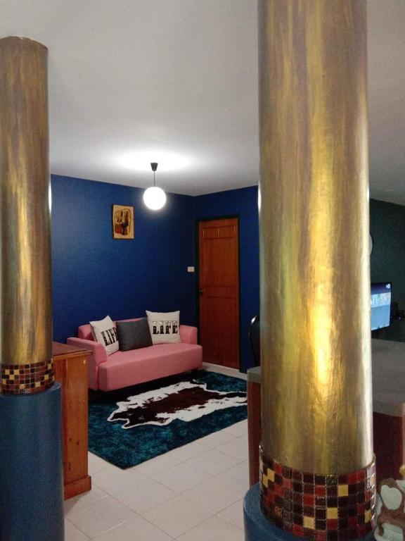 Blue Villa @Pinery Park Beach Rayong 2Bdr Villa