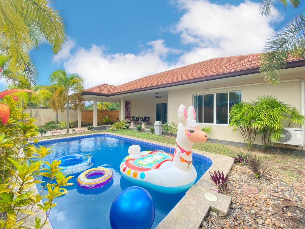 Sunny4 Villa Pattaya