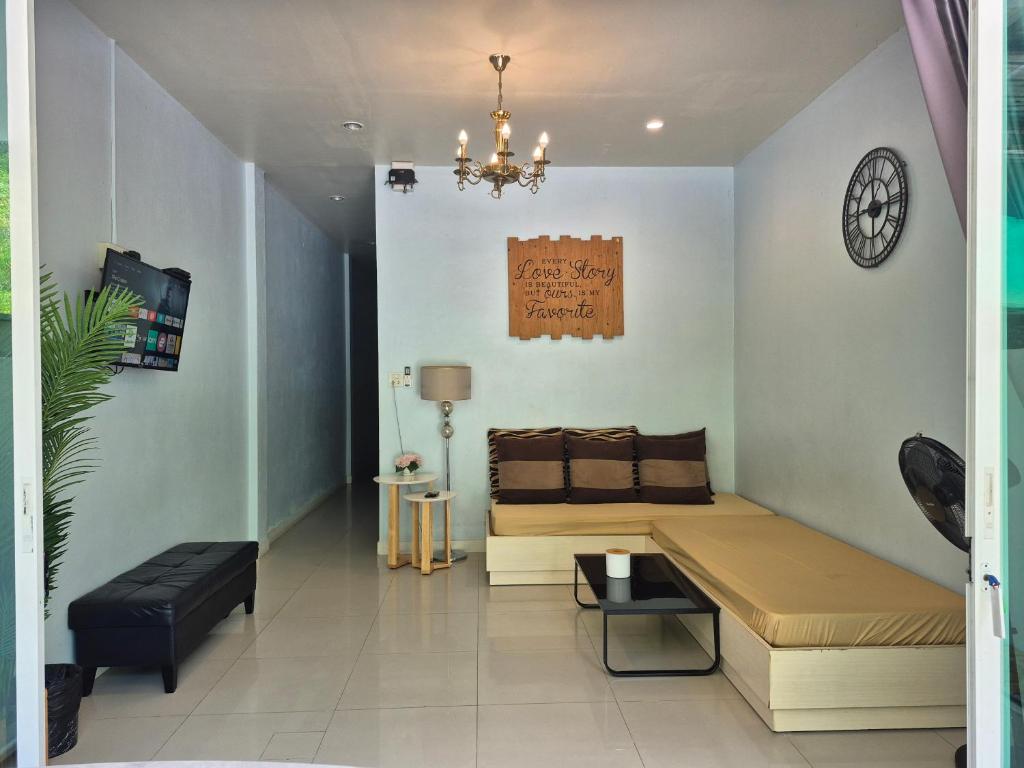 Samed Your House Family Room