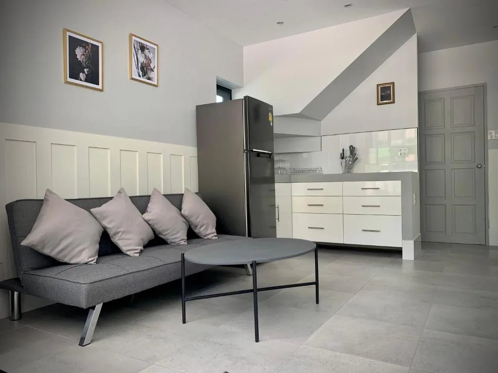 Island House Rentals 26